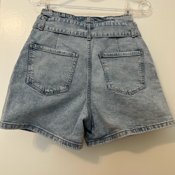High waist stretchy denim shorts - Picture 4 of 4